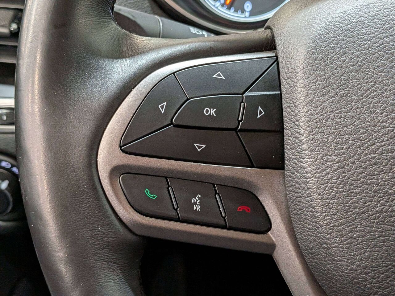 Jeep Cherokee 2019 Blanc Val-David - photo #14