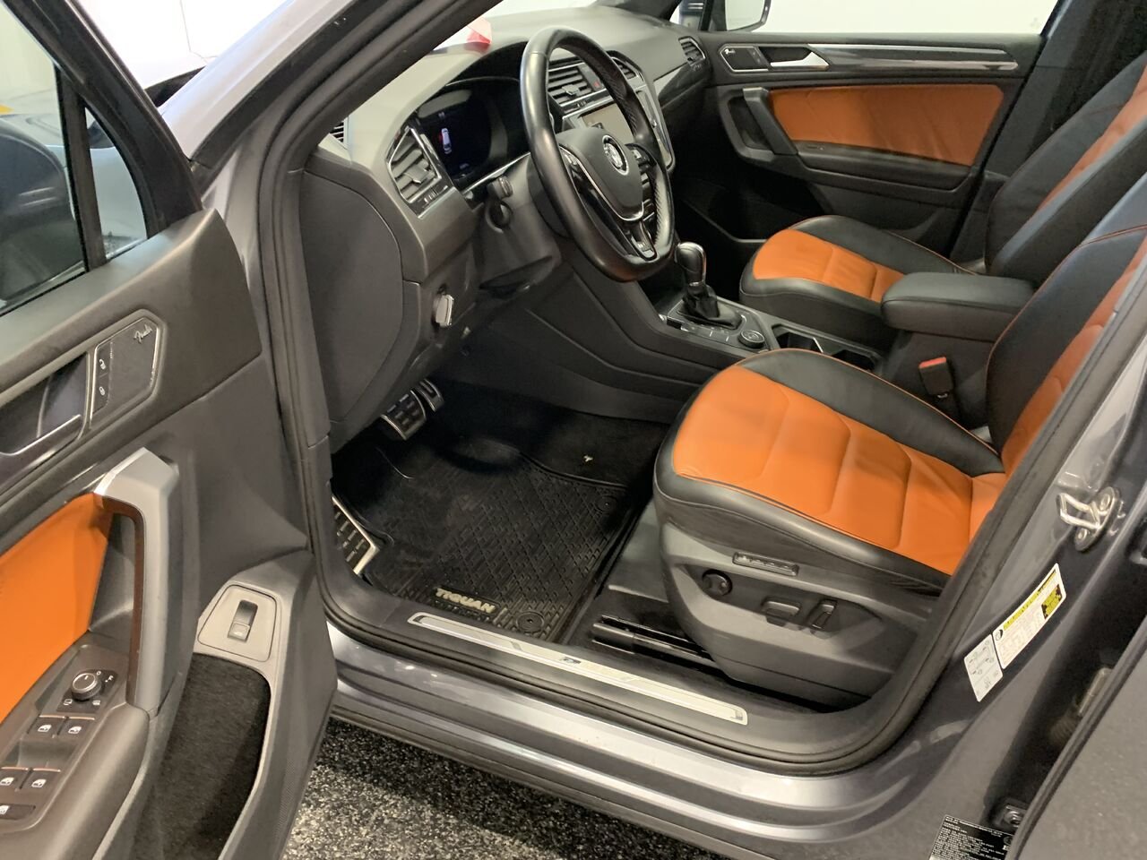 2019 Volkswagen Tiguan R-LINE Grey Châteauguay - photo #27