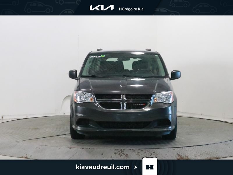 2015 Dodge GR Caravan Grey Laval - photo #1