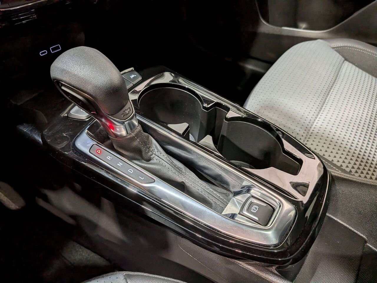 2025 Chevrolet Trax FWD 4dr LT White Val-David - photo #27