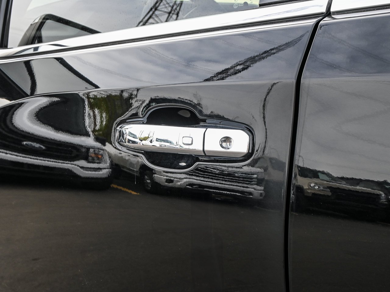 2023 GMC Sierra 1500 4WD Crew Cab 147 Denali Black Sherwood Park - photo #7
