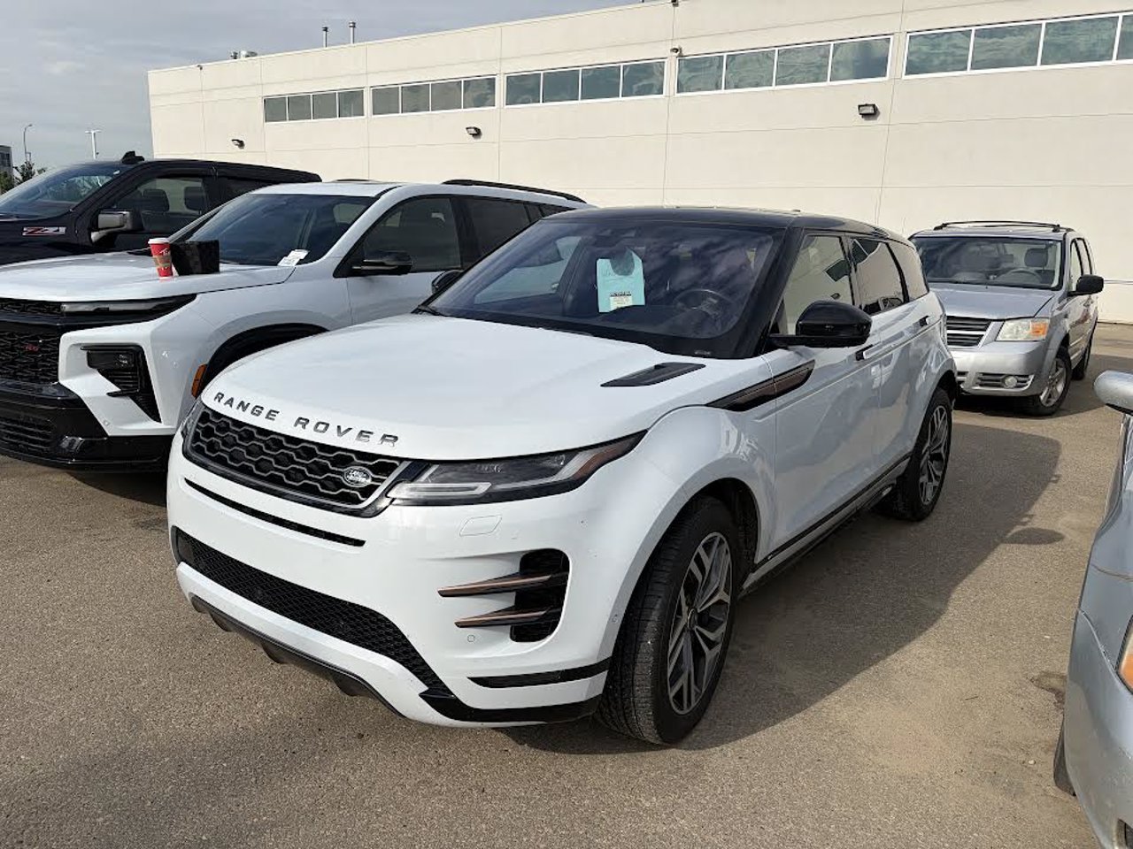 2020 Land Rover Range Rover Evoque P250 First Edition White Sherwood Park - photo #2