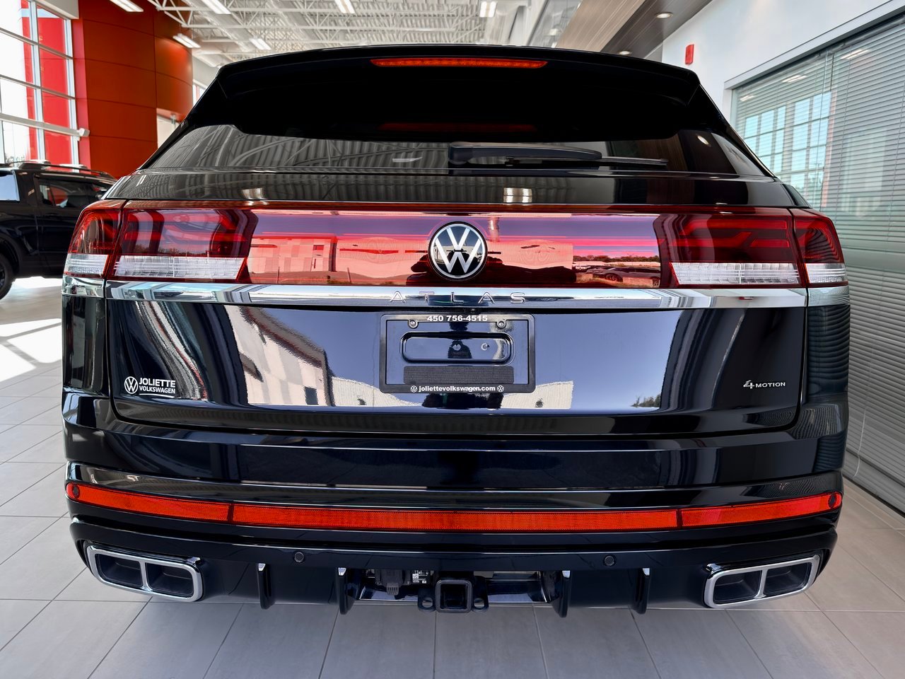 2026 Volkswagen Atlas Cross Sport Black Notre-Dame-des-Prairies - photo #9