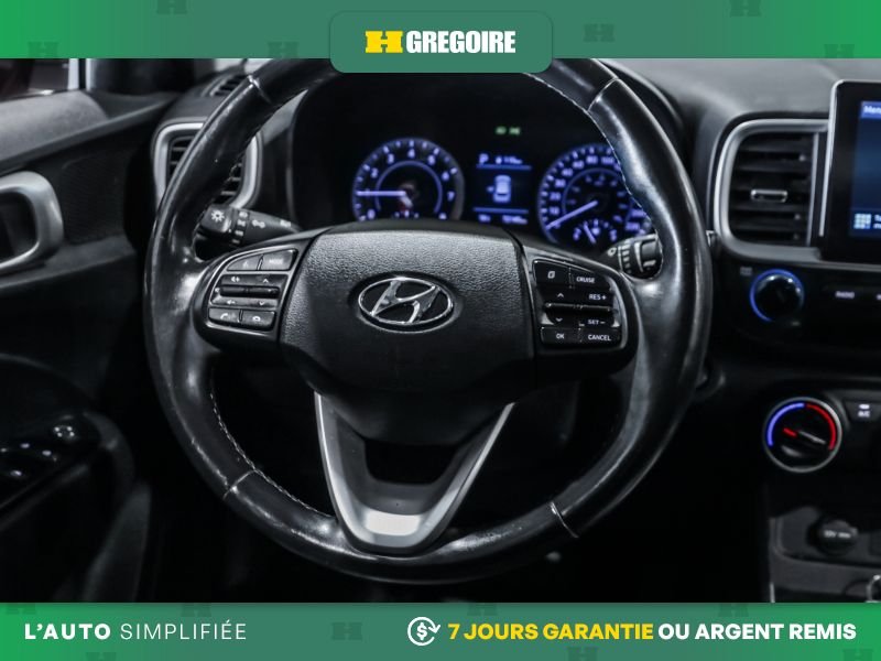 2020 Hyundai Venue Red Saint-Eustache - photo #17