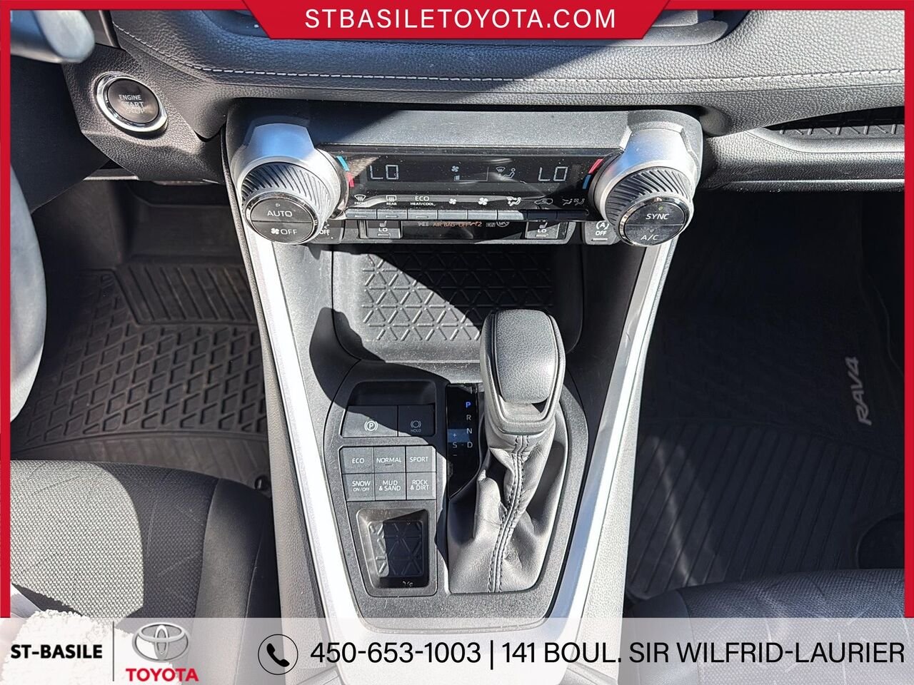2024 TOYOTA RAV4 Blue Saint-Basile-le-Grand - photo #16