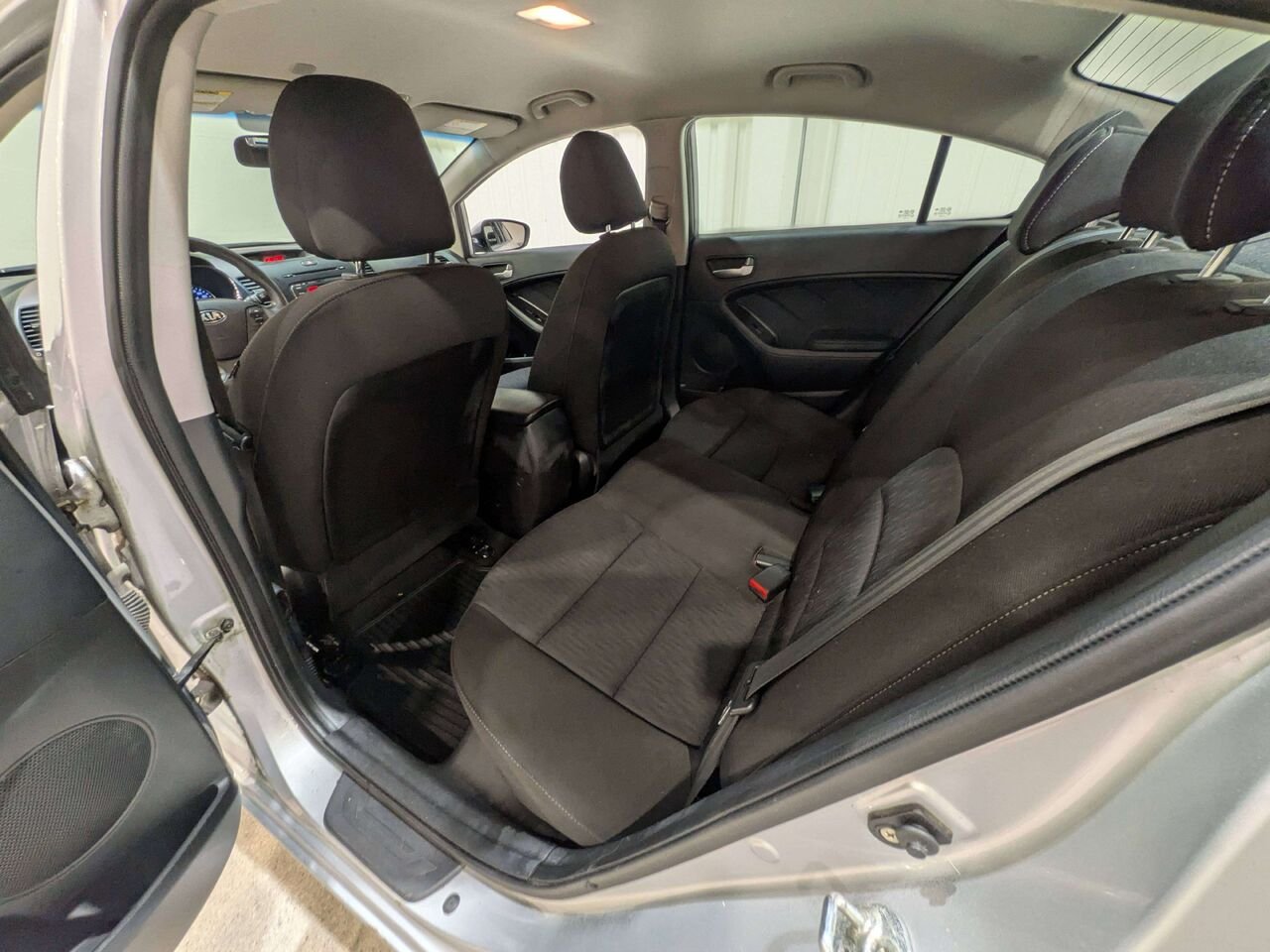 2015 Kia Forte 4dr Sdn Auto LX+ Winter Edition Silver Val-David - photo #7