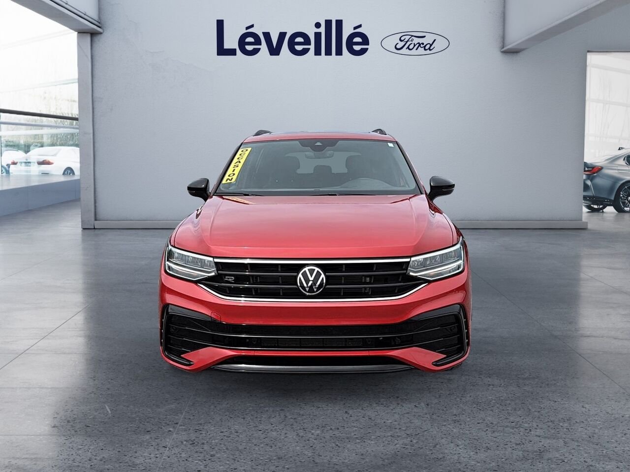 2024 Volkswagen Tiguan Red Saint-Jérôme - photo #1