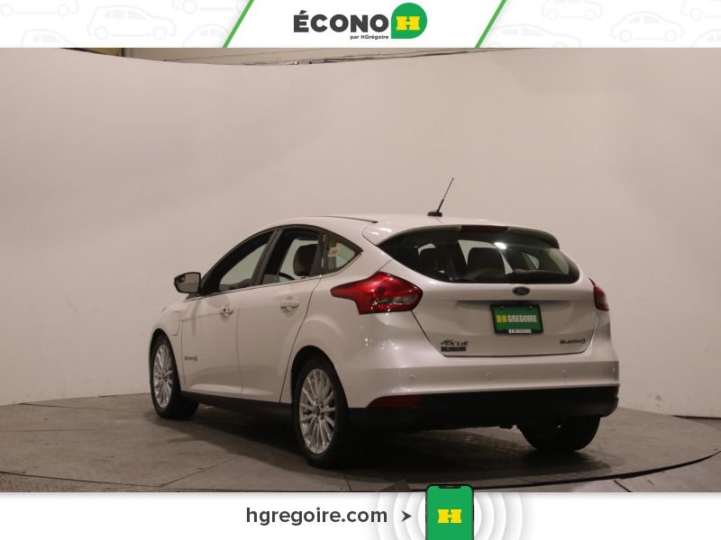 2018 Ford Focus White Laval - photo #5