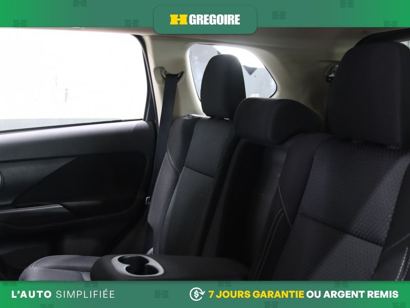 2020 Mitsubishi Outlander Grey Blainville - photo #21