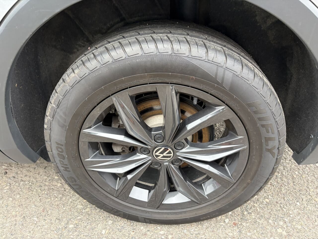 2024 VOLKSWAGEN TIGUAN SE/WOLFSBURG Comfortline 4MOTION Grey Montmagny - photo #8