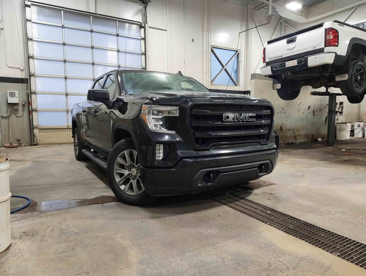 2021 GMC Sierra 1500 4WD Crew Cab 147 Elevation Black Sherwood Park - photo #1
