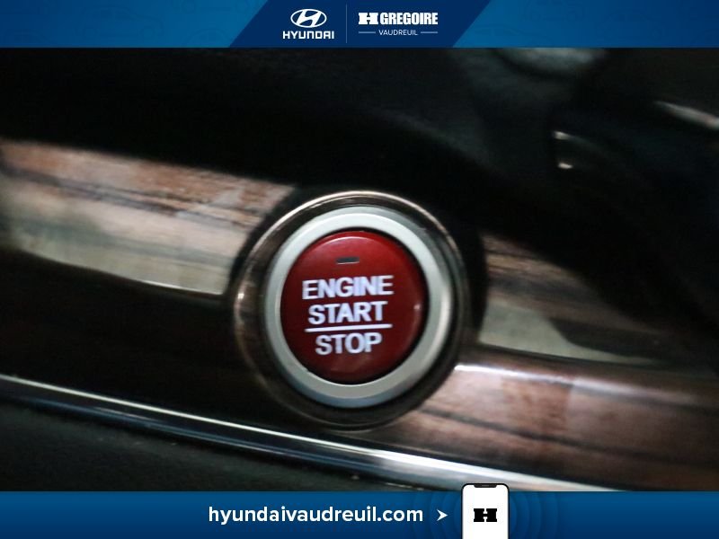 2015 Honda CRV Red Laval - photo #23