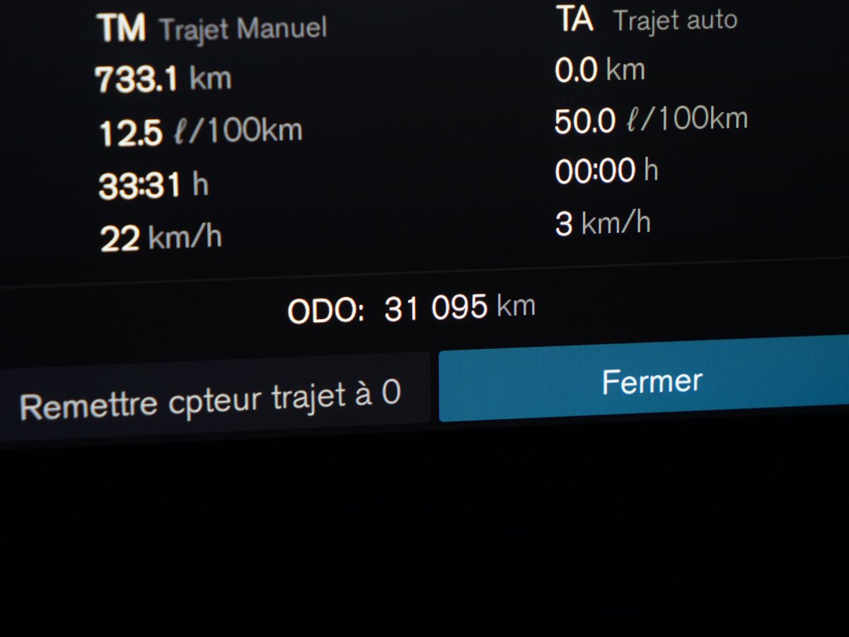 Volvo XC60 B5 PLUS DARK CLIMATE 2024 Argent Montréal - photo #8