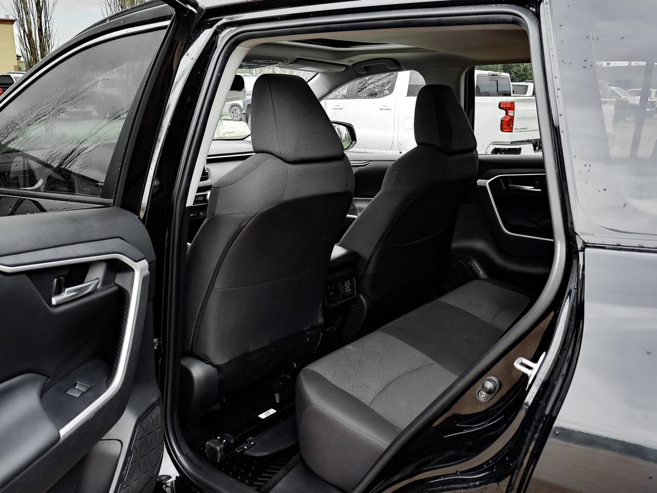 2024 Toyota RAV4 XLE AWD Black Sherwood Park - photo #26