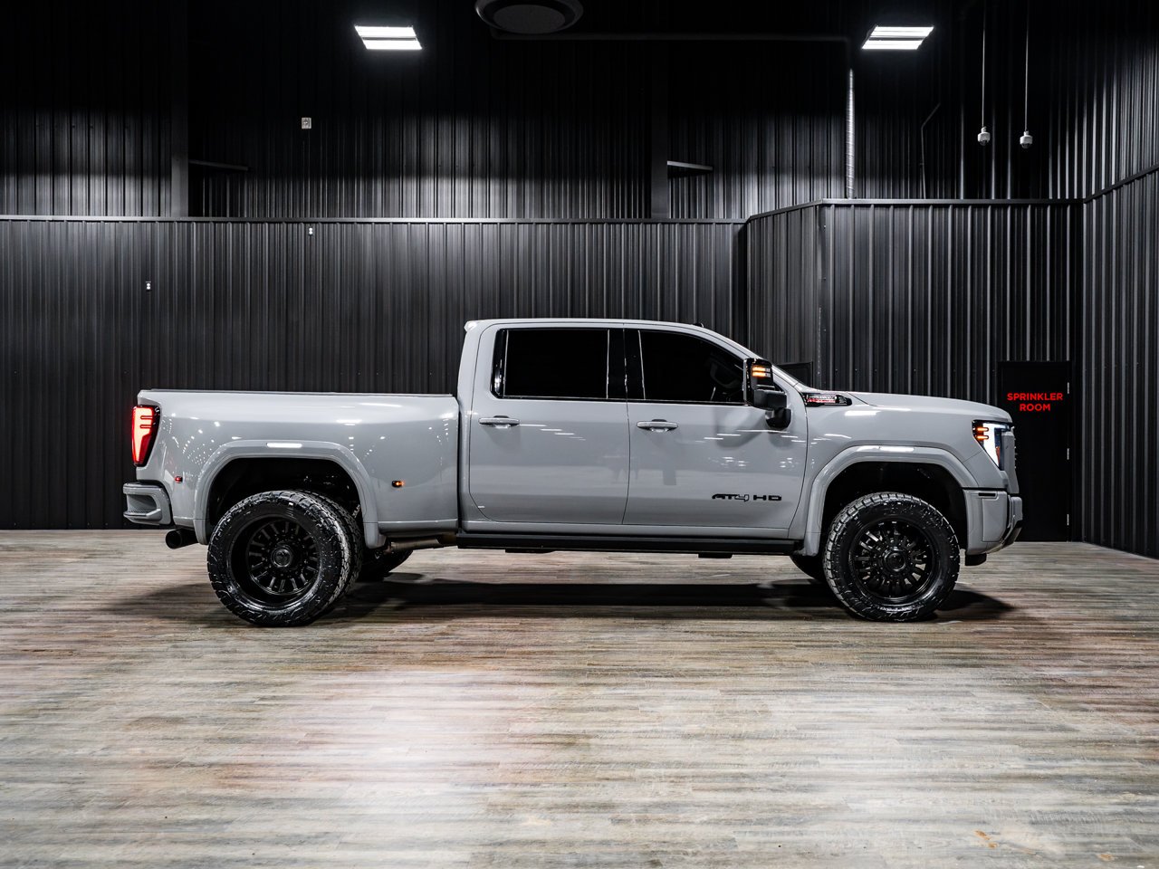 2024 GMC Sierra 2500HD 4WD Crew Cab 159 AT4 Grey Sherwood Park - photo #15