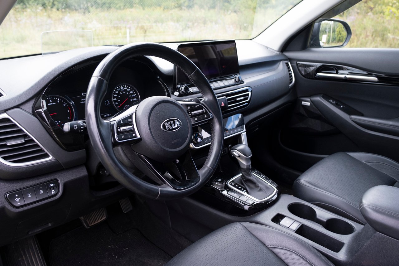 Kia Seltos 2021 Gris Gatineau - photo #8