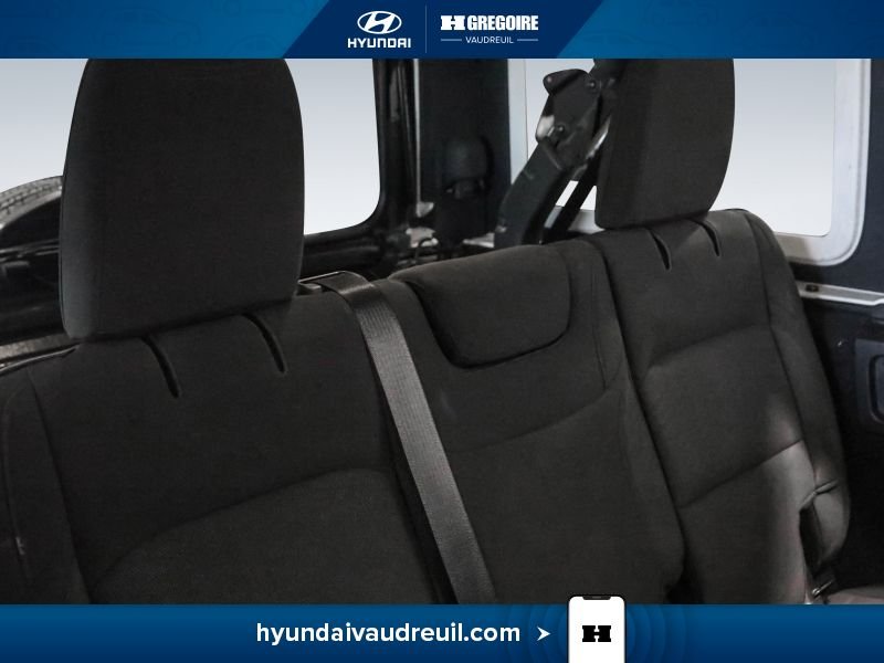 2019 Jeep Wrangler Unlimited Grey Laval - photo #35
