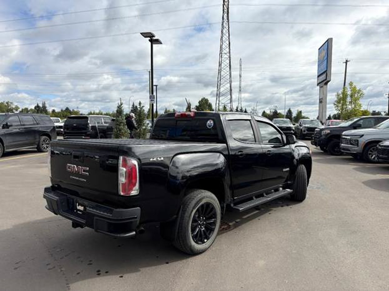 2021 GMC Canyon 4WD Crew Cab 128 Elevation Black Sherwood Park - photo #4