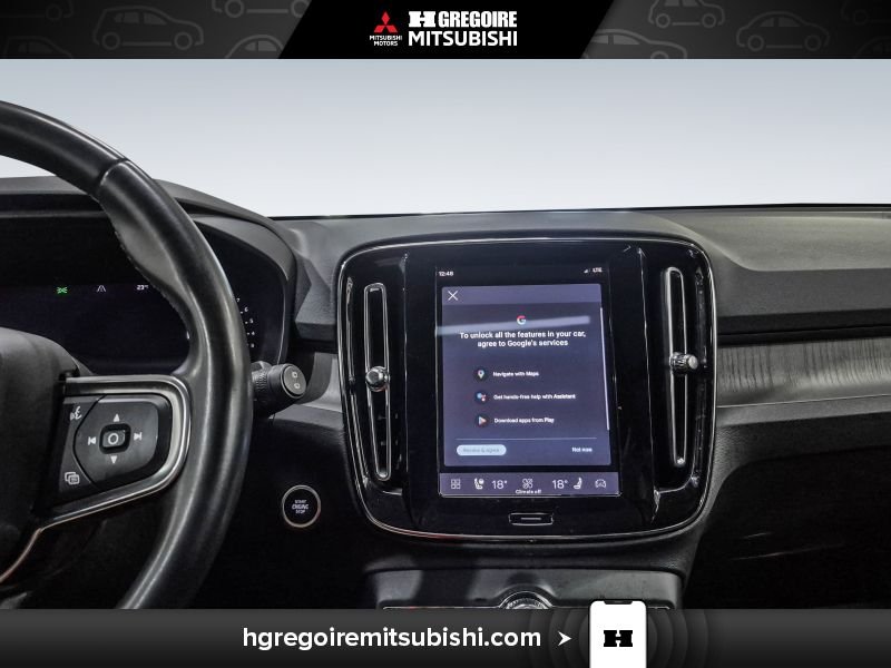2023 Volvo XC40 Black Laval - photo #23