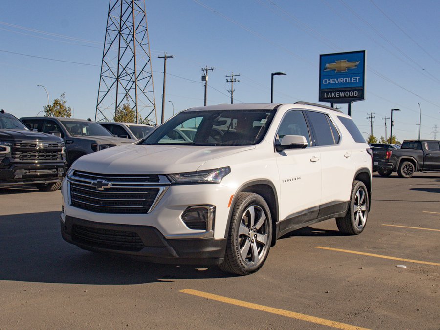 2023 Chevrolet Traverse LT True North AWD 3.6L 7 Passenger | Dual Panel Sunroof White