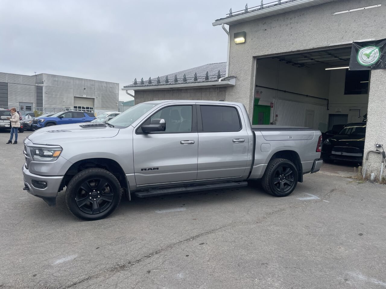 2022 Ram 1500 Grey  - photo #17