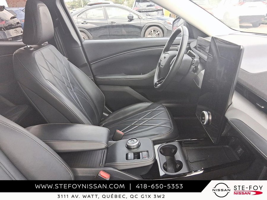 Ford Mustang Mach-E SELECT S6944 2023
