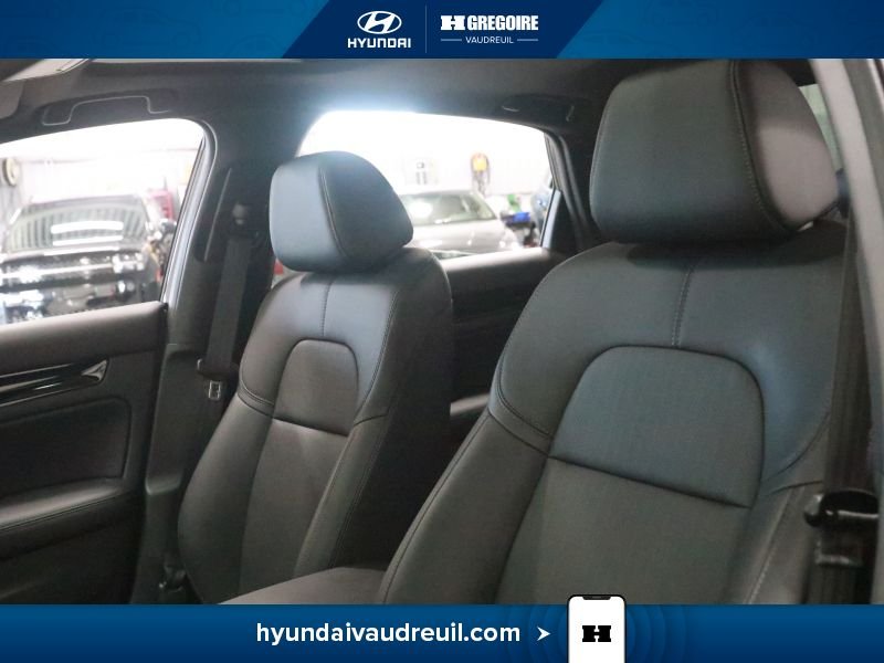 2025 Honda Civic Black Blainville - photo #13