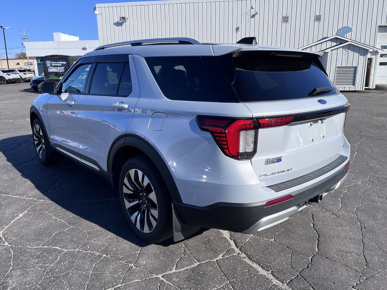 Ford Explorer 2026 Blanc Mont-Laurier - photo #6