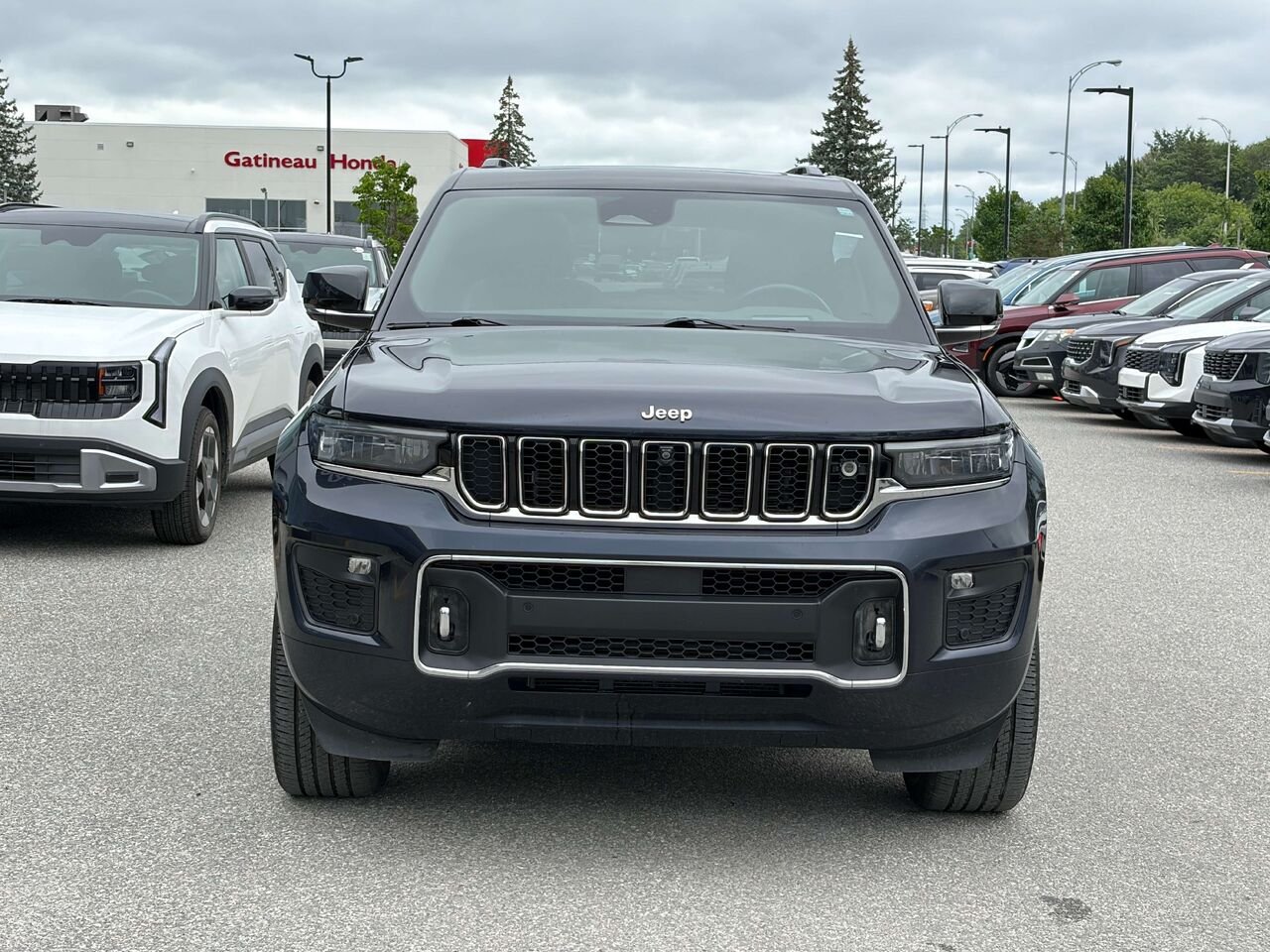2024 Jeep Grand Cherokee Blue Gatineau - photo #1