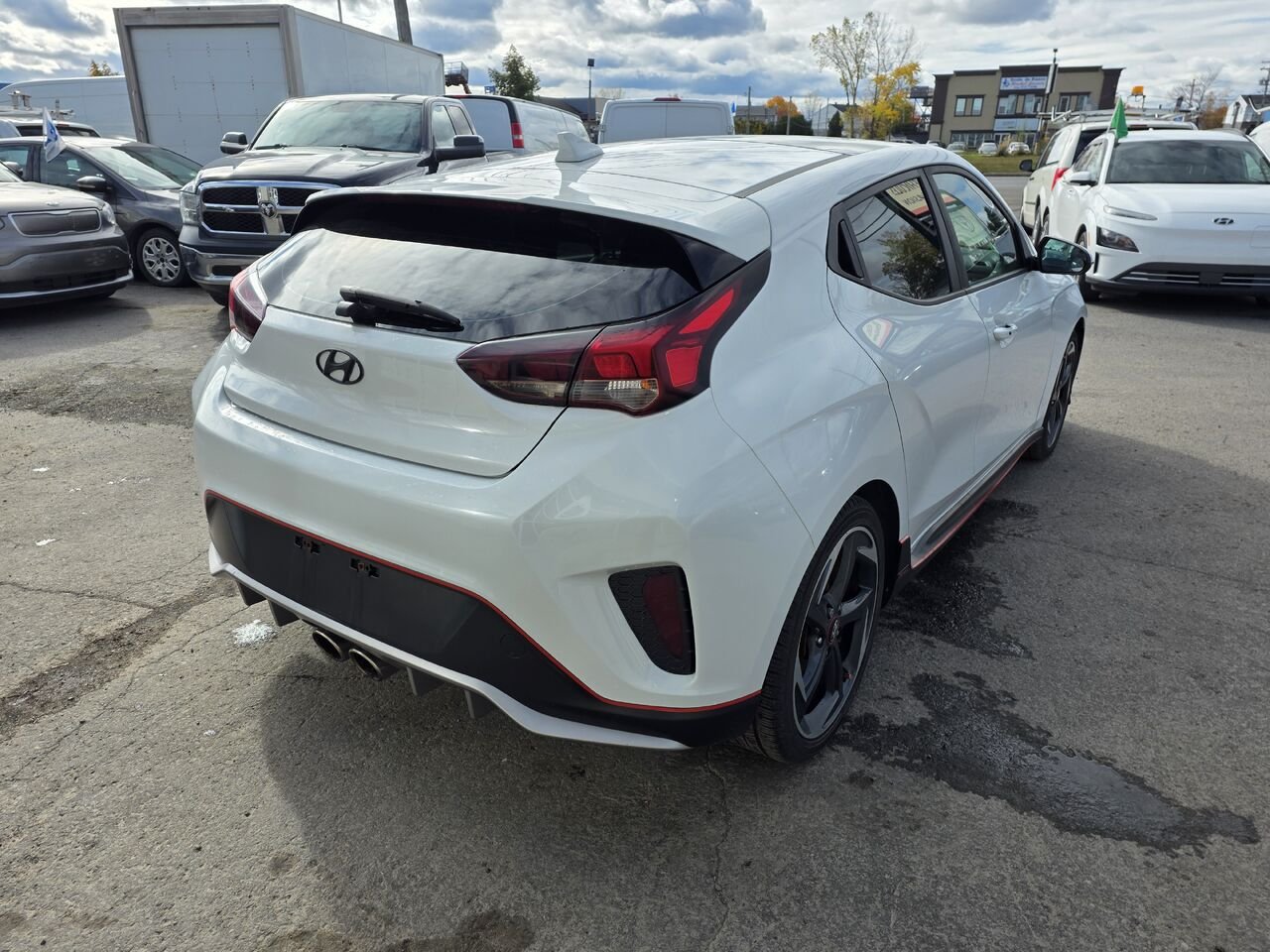 2019 Hyundai Veloster White  - photo #5