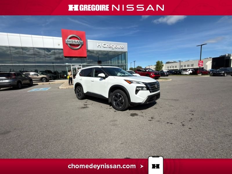 Nissan Rogue SV Moonroof * AWD *Carplay * Bancs Chauffants 2025 Blanc
