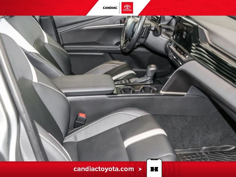 2025 Toyota Camry Grey Blainville - photo #14