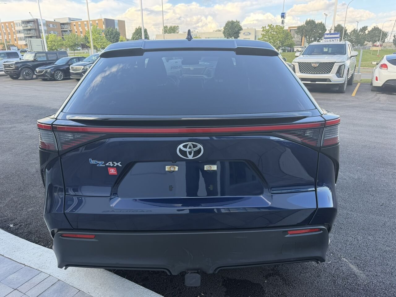 2023 Toyota bZ4X LE Blue Laval - photo #10