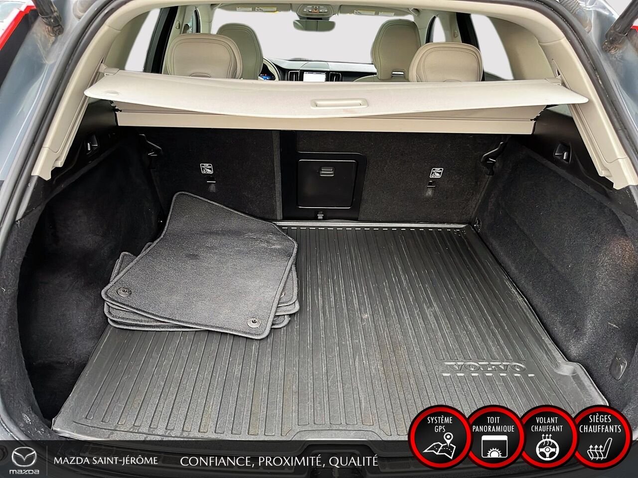 2024 Volvo XC60 B5 PLUS DARK THEME | AWD | CAMÉRA 360 | TOIT PANO | Grey Saint-Jérôme - photo #23