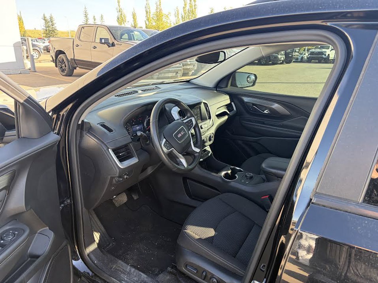 2023 GMC Terrain AWD 4dr SLE Black Sherwood Park - photo #5