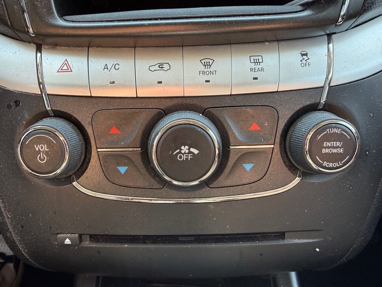 2016 Dodge Journey White Châteauguay - photo #15