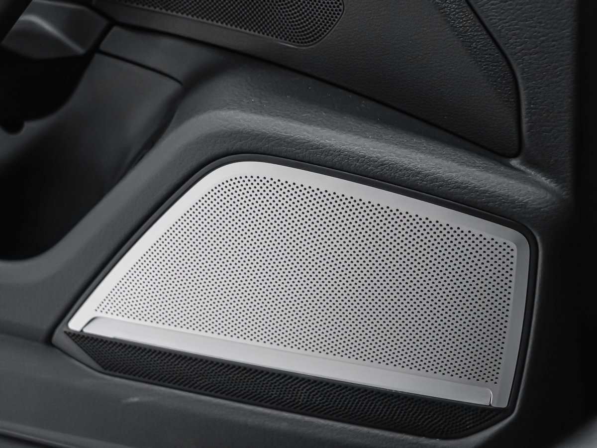 2023 Audi RS 6 Avant Black Montreal - photo #19