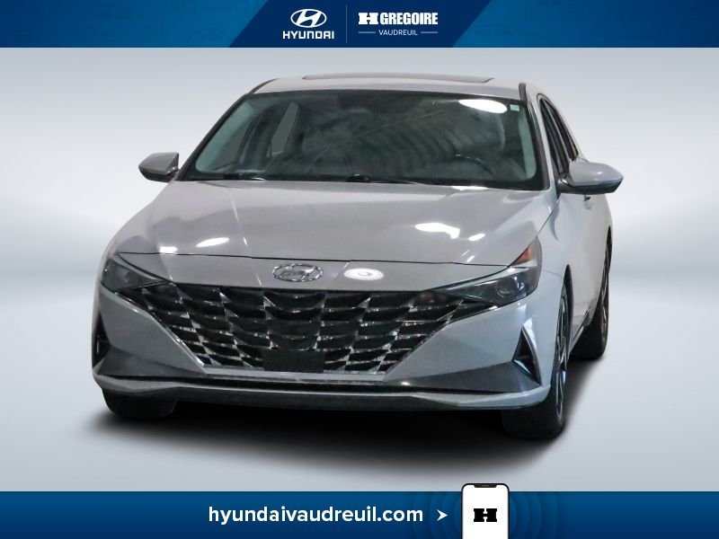 2023 Hyundai Elantra Luxury IVT w/Two-Tone Interior Grey