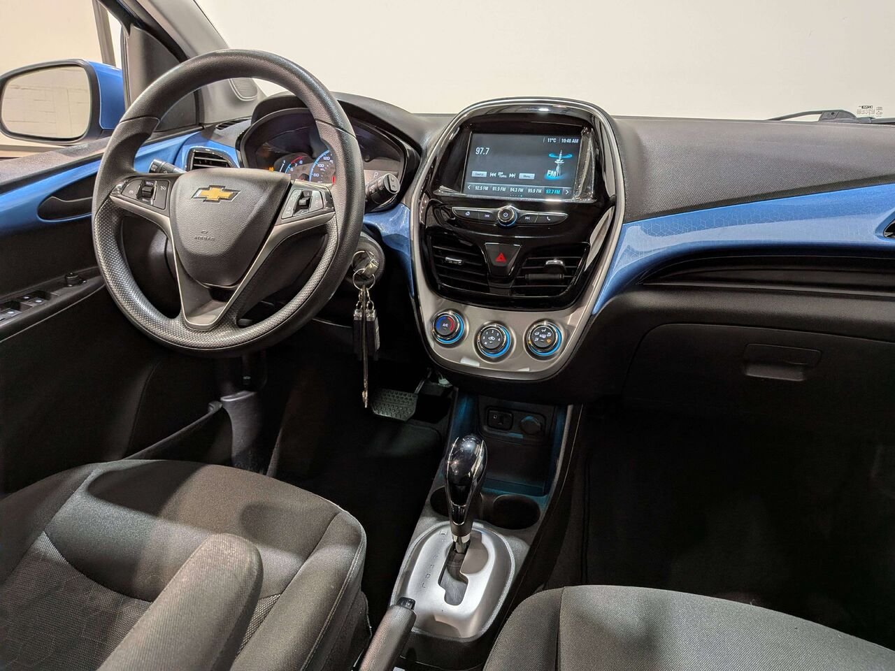 Chevrolet Spark 2017 Bleu Val-David - photo #18
