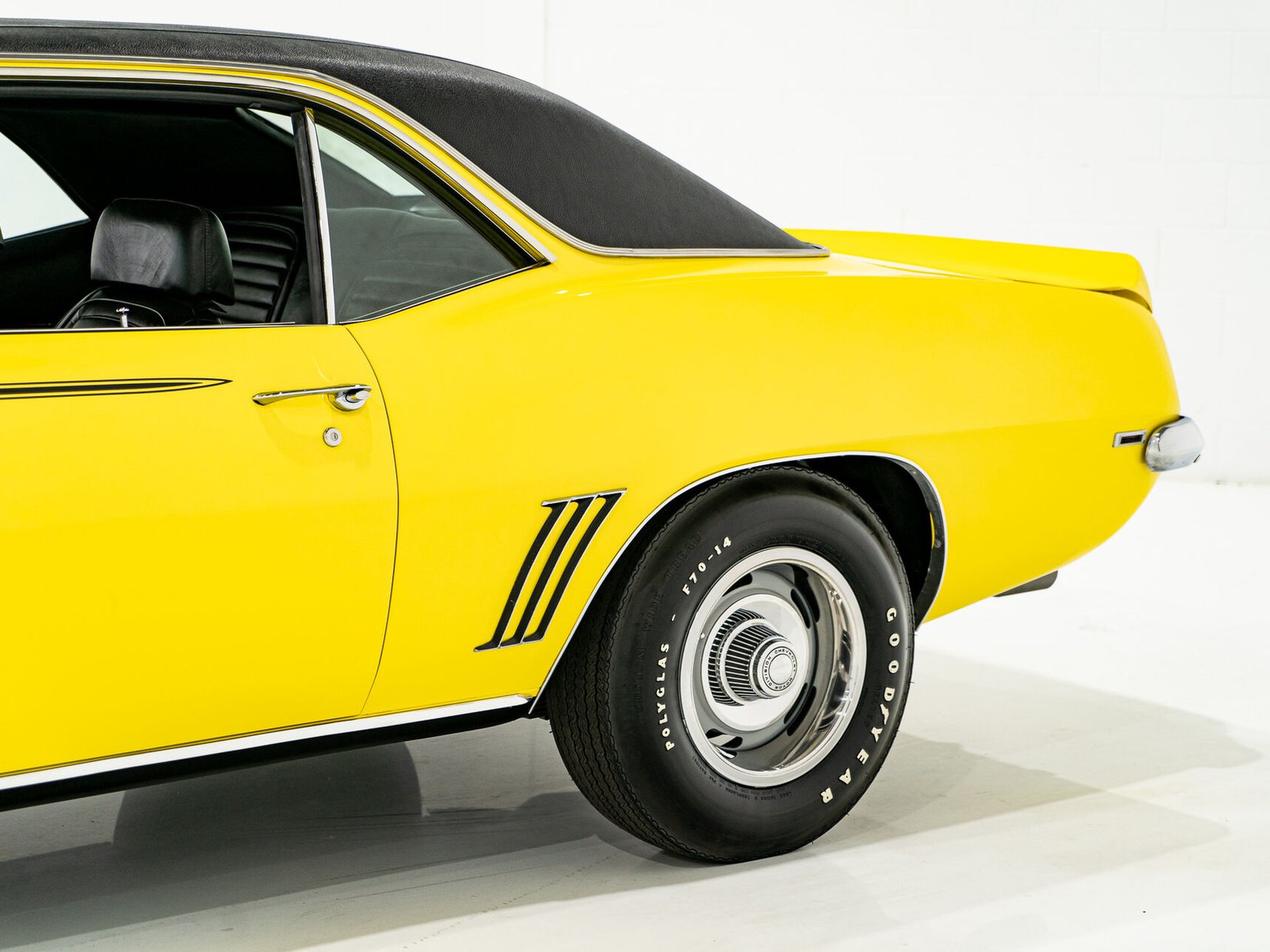 Chevrolet Camaro SS **PRIX EN USD** With factory A/C 1969 Jaune Montréal - photo #28