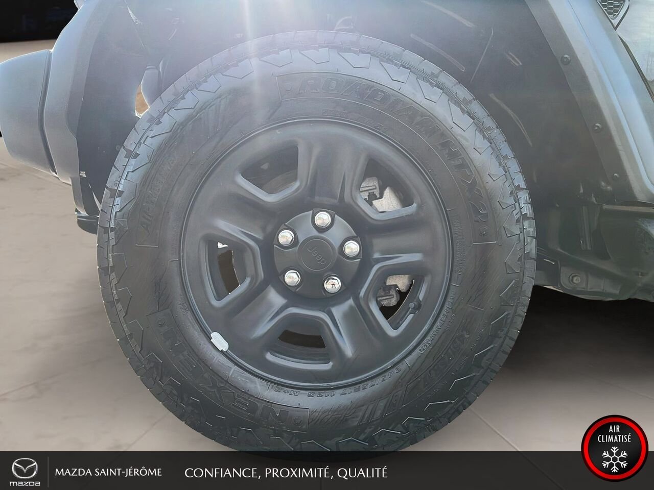 Jeep Wrangler Sport 2 PORTES | TOIT SOUPLE | 4x4 | AUTOMATIQUE | V6 2024 Noir Saint-Jérôme - photo #11