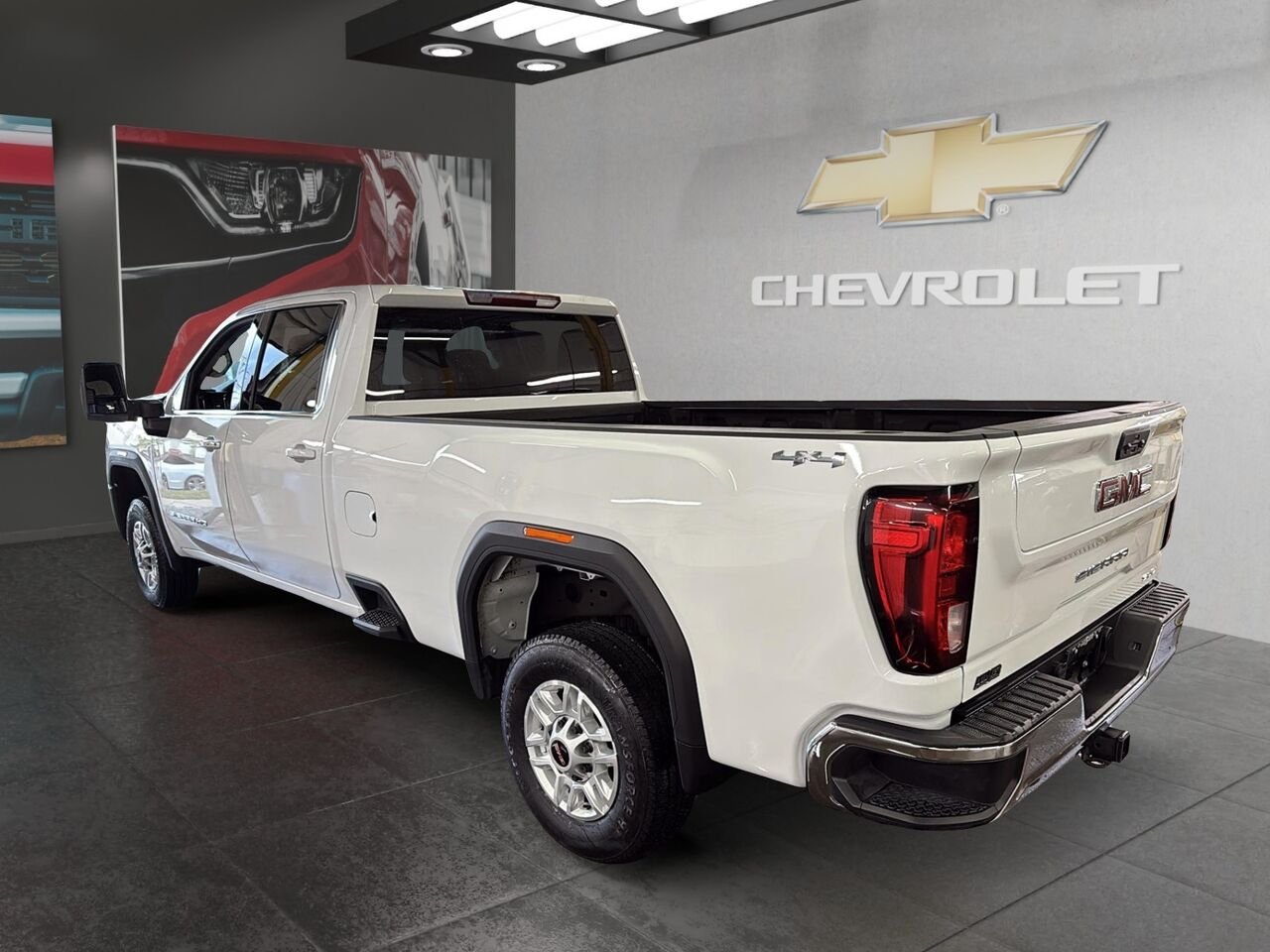 2024 GMC Sierra 2500HD SLE cabine multiplace 4RM 172 po White Saint-Hyacinthe - photo #3