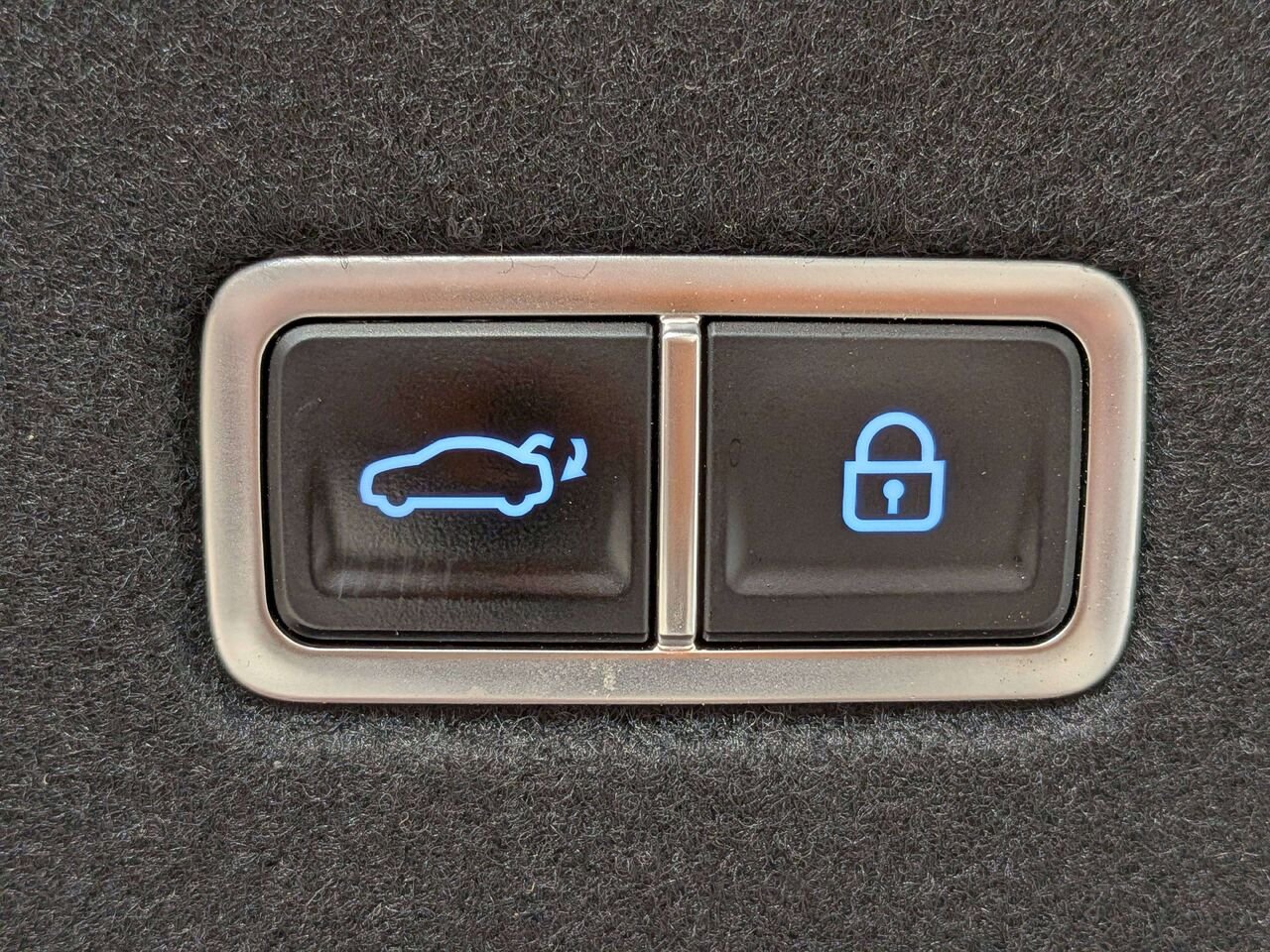 Hyundai IONIQ 6 2024 Rouge Val-David - photo #9