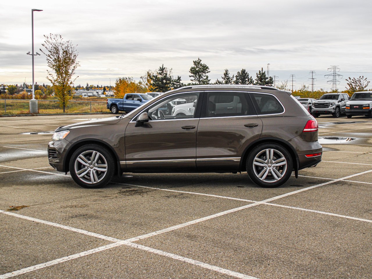 2014 Volkswagen Touareg 4dr TDI Execline Brown Sherwood Park - photo #4