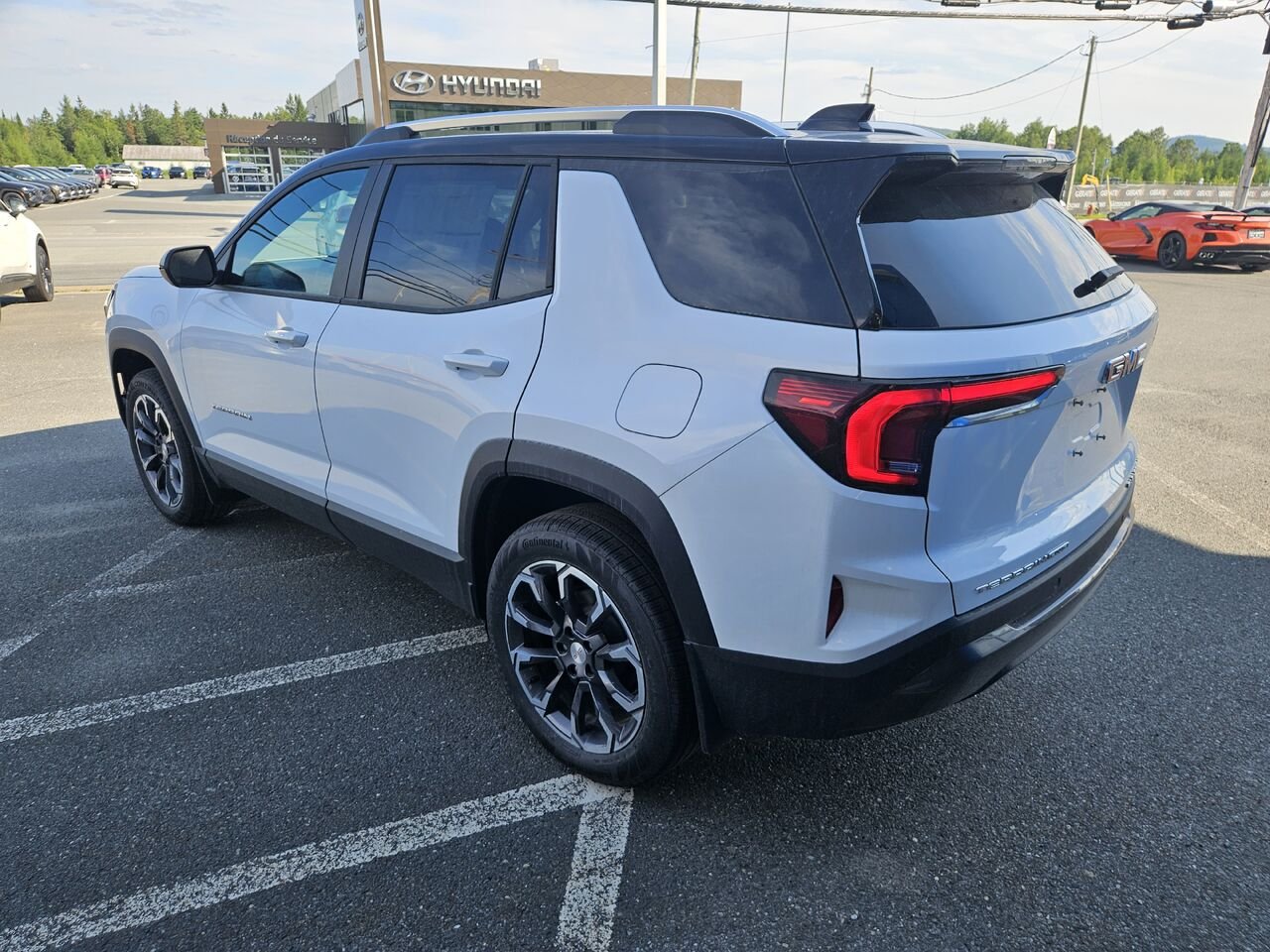 GMC Terrain Élévation 4 portes TI 2026 Blanc sommet Thetford Mines - photo #5