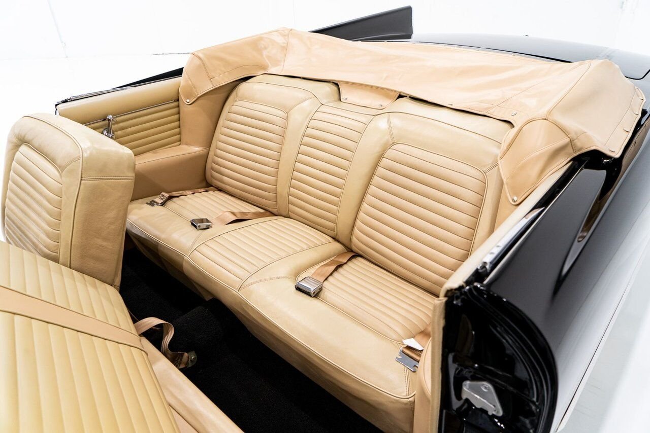 Chrysler 300C 1 of 474 convertibles produced **PRICE IN USD** 1957 Noir Montréal - photo #66