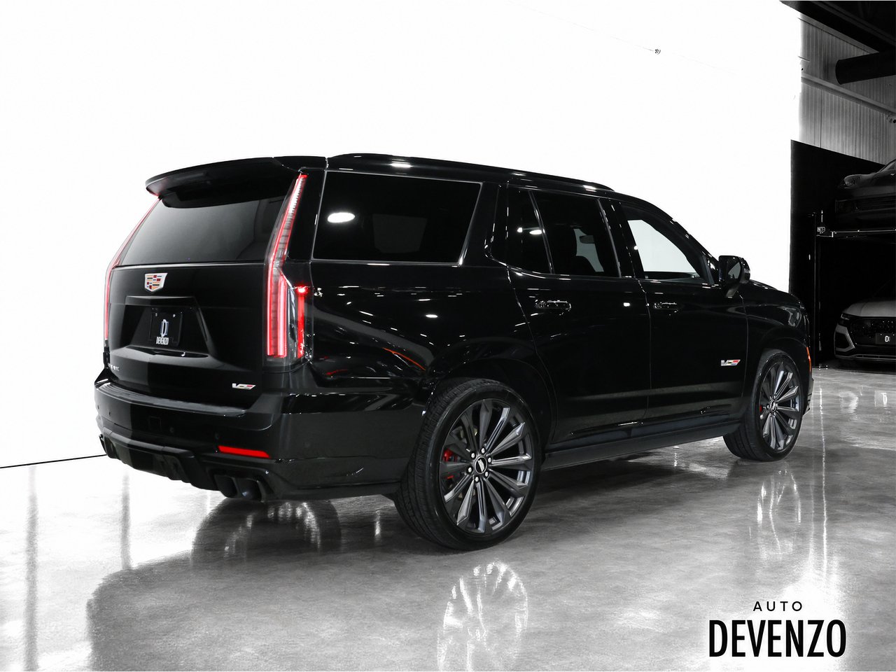 Cadillac Escalade 2025 Noir Saint-Eustache - photo #2