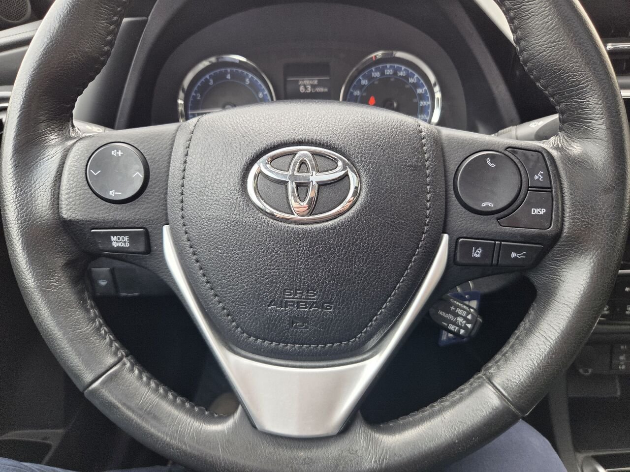 2017 Toyota COROLLA Grey Mont-Laurier - photo #23