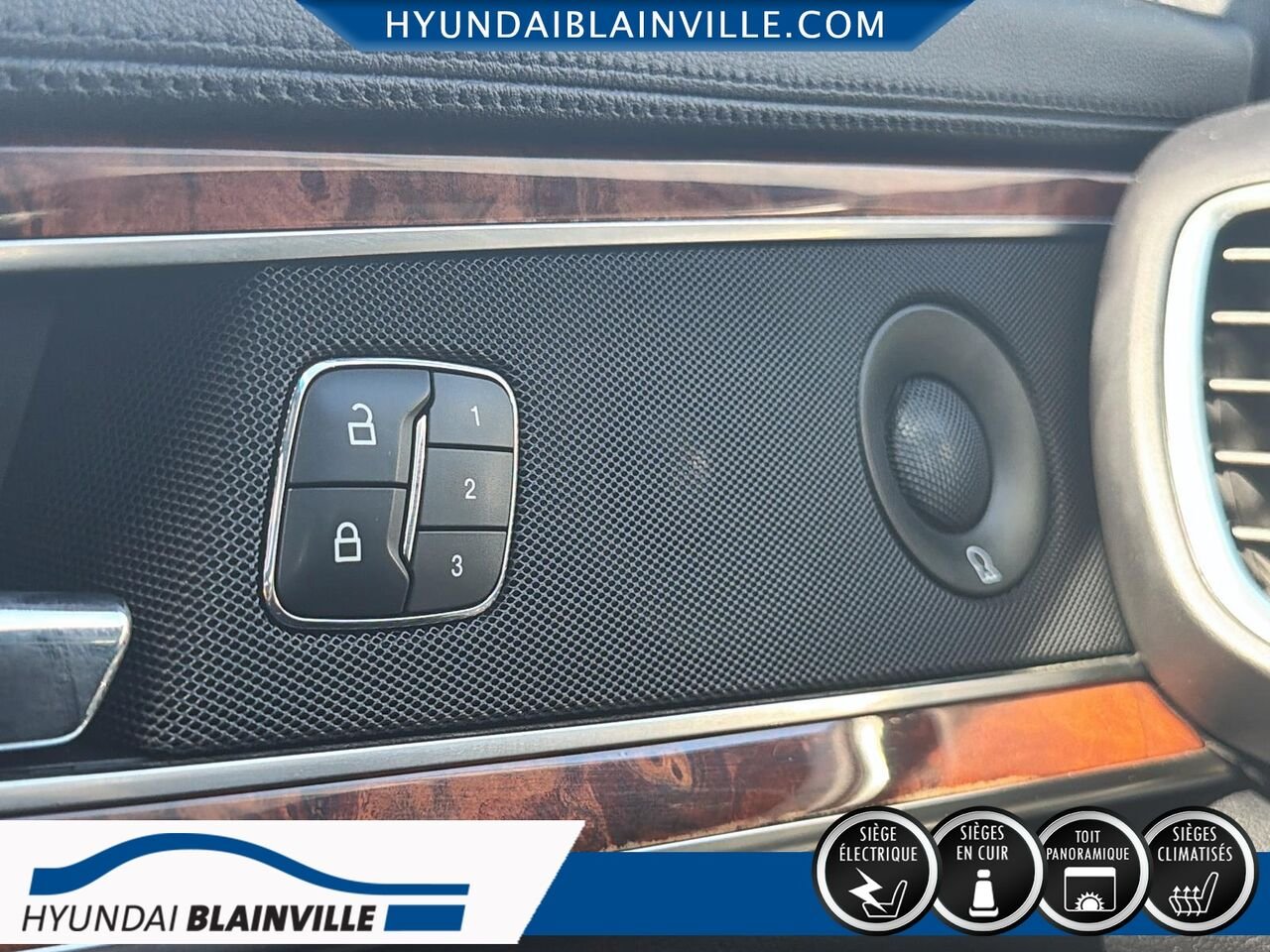 2019 Lincoln Nautilus White Blainville - photo #10