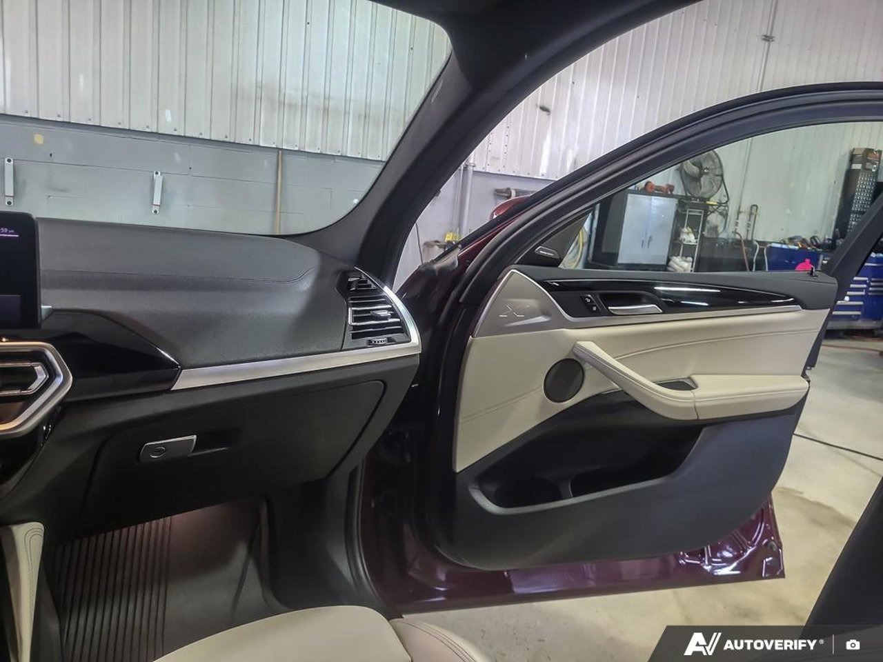 2023 BMW X4 5UX33DT04P9P71072 Red Mirabel - photo #27